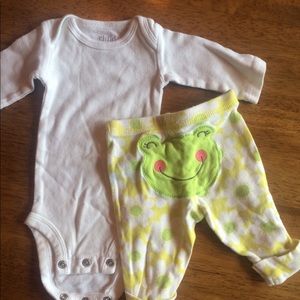 Newborn Carter’s outfit